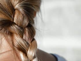 Prirodno blajhanje kose: 6 savjeta za tretman kod kuće