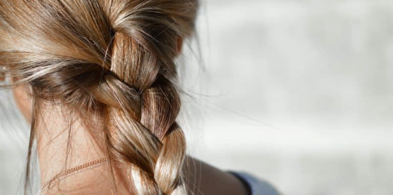 Prirodno blajhanje kose: 6 savjeta za tretman kod kuće