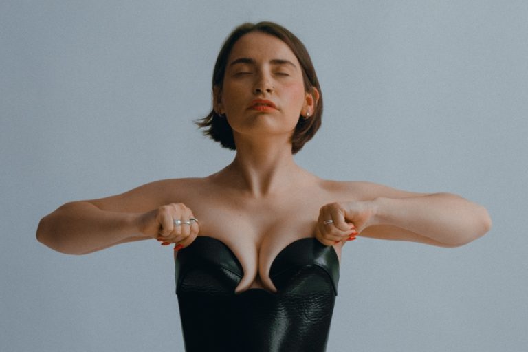 Korzet kroz povijest: 6 zanimljivih priča