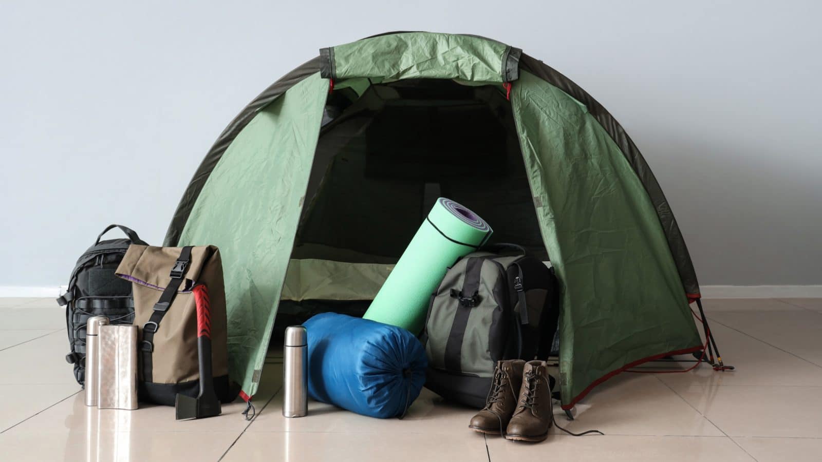 Oprema za kampiranje: 10 stvari za savršeni kamping izlet
