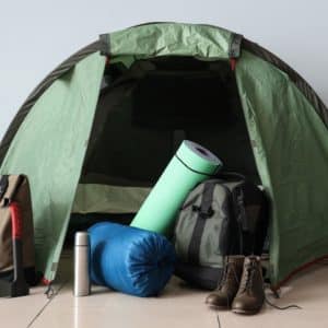 Oprema za kampiranje: 10 stvari za savršeni kamping izlet