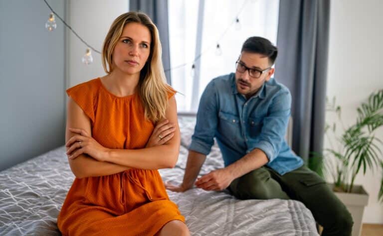 Što je gaslighting i kako ga prepoznati? (10 konkretnih primjera)